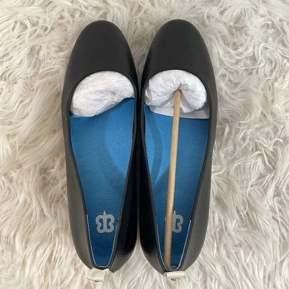 BETABRAND All Weather Wedge Heel In Black Pebbled Leather Slip On Size 11 NEW - Picture 7 of 16